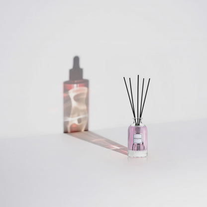 KÉRASTASE GENESIS HOME FRAGRANCE - Yours FREE when you purchase 3 Kérastase products.